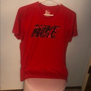 Nike T-Shirt